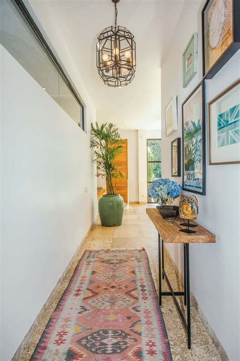 15 Clever And Inspiring Hallway Decor Ideas Narrow Hallway Decorating