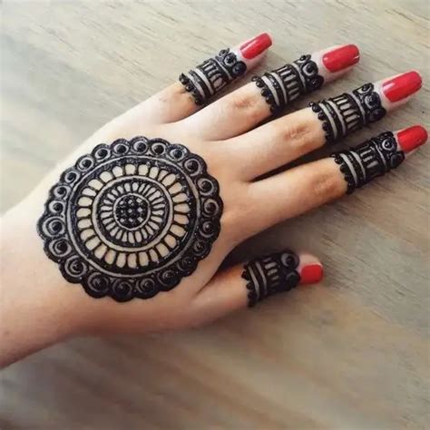 21 Classic Round Mehndi Designs You Should Try In 2020 Lifestyle