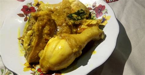 Kunyit (parut dan peras airnya). Resep Ayam bumbu kuning tanpa santan oleh Wissa - Cookpad