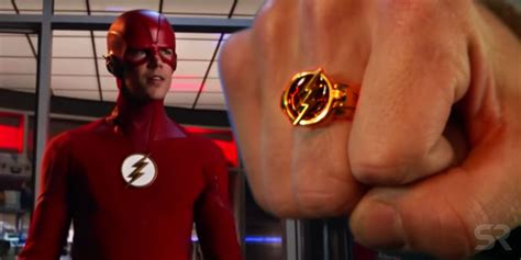 Flashs New Ring Suit Was Made By The Atom Screen Rant