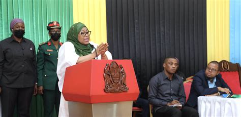 Mheshimiwa Rais Mama Samia Suluhu Hassan Akutana Na Kuzungumza Na Wazee