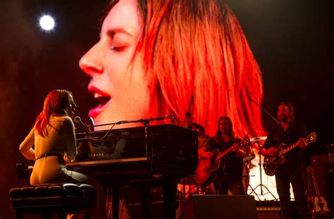 The Theatrical Realness Of Lady Gaga In “a Star Is Born” The New Yorker