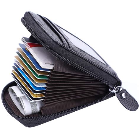 Credit card wallets that hold cash too are here at walletgear. MaxGear Credit Card Wallet with Zipper, Genuine Leather ...