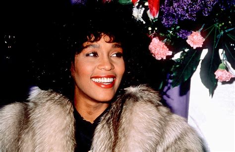 La tragedia de Whitney Houston que le llevó al pozo de las drogas