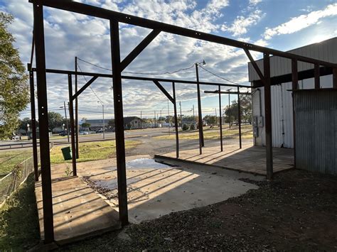 917 W Debard St, Palestine, TX 75801 - Building and Lot | LoopNet