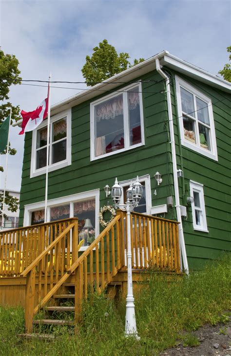 Exterior pictures can help you see what others are doing. Pictures Of Different House Colors - Modern House