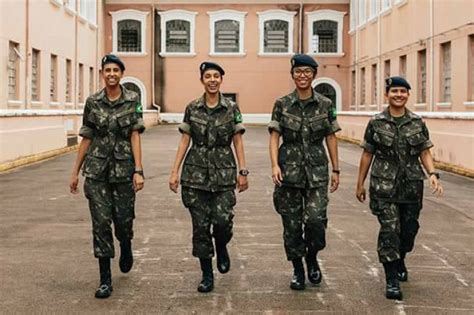 Exército Brasileiro Começa A Treinar Mulheres Para O Front AtlÂntica News