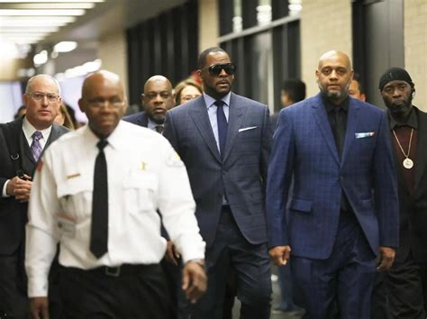 r kelly fighting sheriff s request to grill him about alleged affair while behind bars