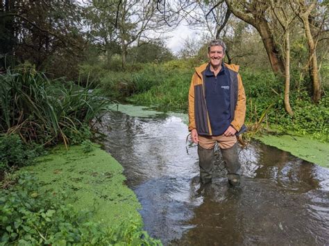 Chiltern Society Gains Two New Recruits For The Chalk Streams And