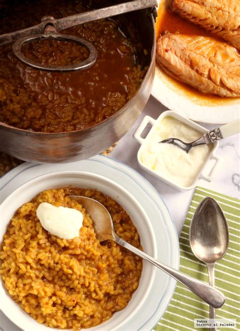 Consiste en un revuelto de huevo, calabacín, cebolla y, en algunas ocasiones, y aunque los más puretas dicen de este ingrediente que no forma parte de la receta. Las 19 mejores recetas de la cocina murciana