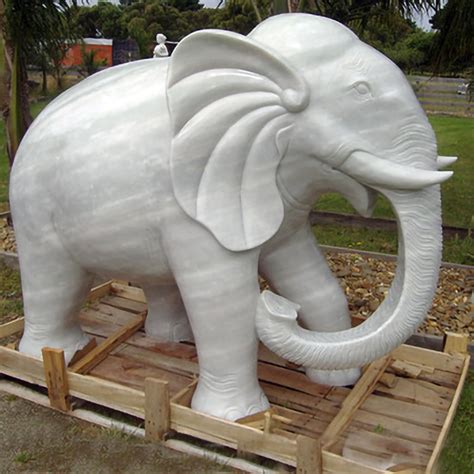 Elephant statues, elephant elephant fountain. Big Size White Marble Pig Garden Statue For Outdoor Park Decor