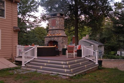 Supersized Outdoor Fireplace With Boston Blend Stoneyard®