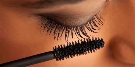 here s how to master applying mascara perfectly reviewthis
