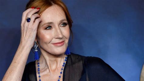 JK Rowling Responds To Trans Tweets Criticism BBC News