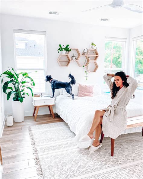 Small touches here and there may not take a lot of effort, time, or money, but can make a huge difference in how welcome your guests feel. How to Make Your Bedroom a Peaceful Retreat | Trending ...
