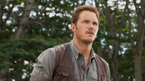 See Chris Pratt Attempt To Tame Another Dinosaur In First Look At Jurassic World Dominion