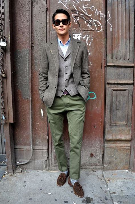A wide variety of olive green and grey options are available to you, such as printed, woven and knitted.you can also choose from spandex / polyester. Green and Olive Pants Style for Men | Famous Outfits