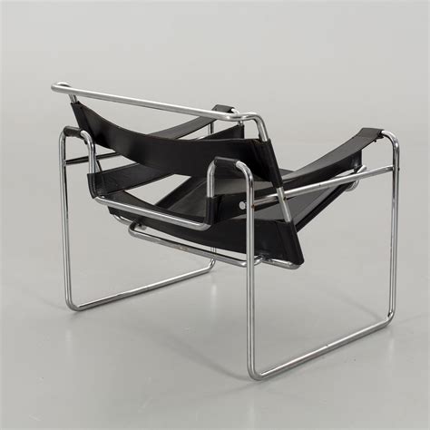 Breuer found his inspiration for the chair in the bent form of a bicycle handlebar, available for the wassily chair was originally known as the model b3 chair, but was later marketed as the wassily. A MARCEL BREUER "WASSILY" CHAIR BY GAVINA. - Bukowskis