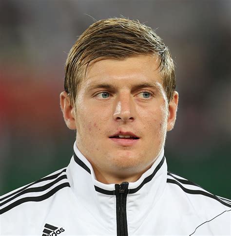 Toni kroos has established himself as one of the best midfielders in the world. Toni Kroos Age, Wife, Height, Tattoos, Daughter, Son