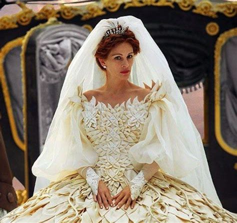 48 Of The Most Memorable Wedding Dresses From The Movies Mariage Film Robe De Mariee Robe De