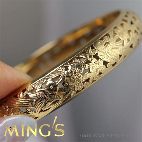 Ming S Hawaii Mm Bird In Plum K Yellow Gold Hinged Bangle Bracelet