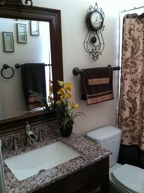 Before you approach style questions for your guest bathroom, you'll want to determine the layout. Guest bathroom redo | Bathroom decor, Bathroom redo, Guest ...