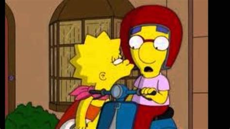 Lisa Y Bart Simpson Enamorados Un Beso Luigi 21 Plus Youtube