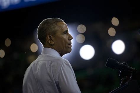 President Obama Commutes Sentences Of 22 Federal Prisoners