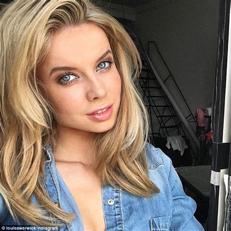 Brit Model Louisa Warwick Flaunts Her Long Legs In Skin Tight Jeans And