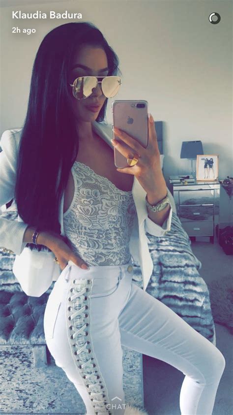 Pin By Leyi Glam On Snapchats Fashion White Jeans Pants