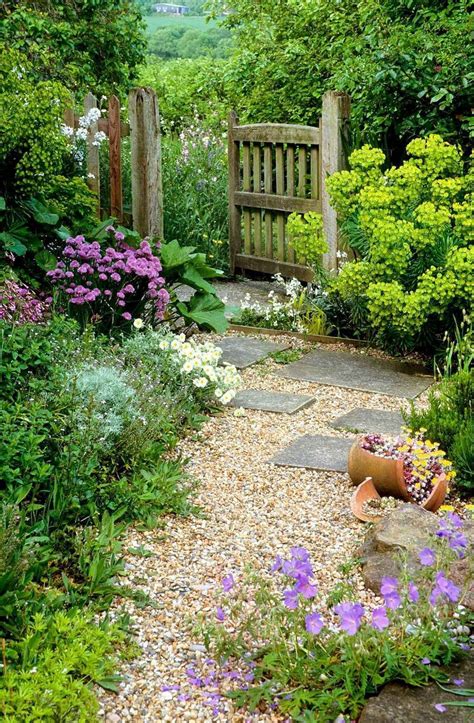 17 Stunning Front Yard Cottage Garden Inspiration Ideas Small Cottage