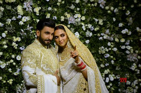 Deepika Padukone And Ranveer Singh At Their Grand Mumbai Wedding Reception Deepveer Deepika