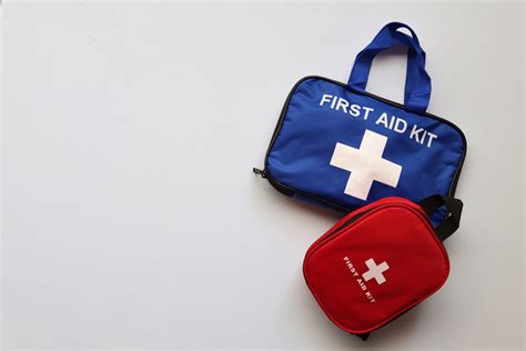 4185 Best Free First Aid Kit Stock Photos And Images · 100 Royalty