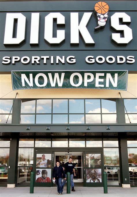 Southpark Welcomes Dick S Sporting Goods Business Economy Qctimes Com