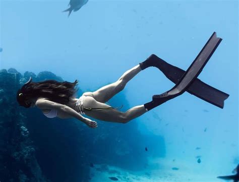 scubadivingtraininghacks underwater photography mermaid diving scuba diving photography