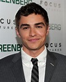 Dave Franco Photos Photos - Premiere Of Focus Features' "Greenberg ...