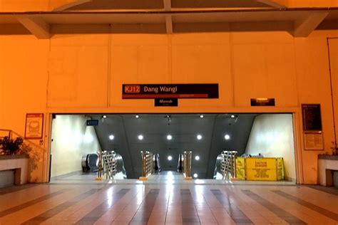 Dang wangi lrt station is an underground rapid transit station, in kuala lumpur, malaysia, part of the kelana jaya line (formerly known as putra). Dang Wangi LRT Station - klia2.info