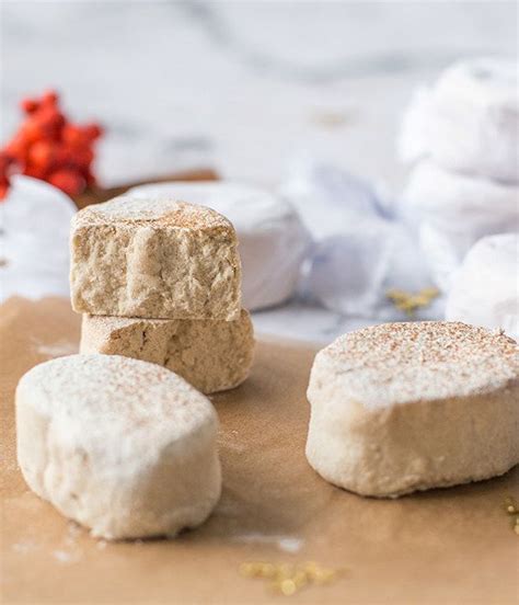 Fine cooking gives us a crisp dessert that hints at both orange and anise flavors. Spain: Polvorones | Xmas desserts, Homemade cakes, Food ...