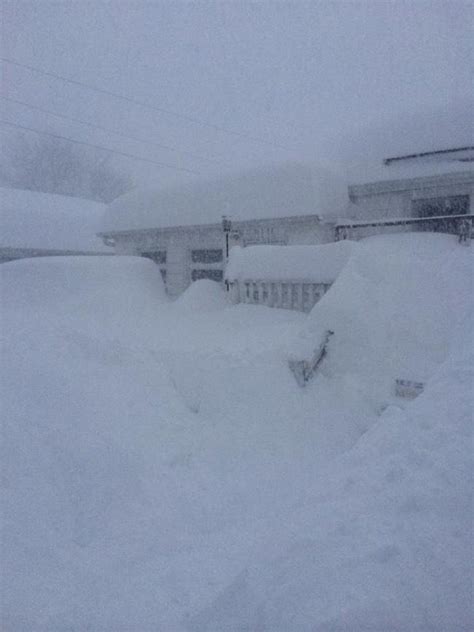 Unbelievable Photos From Upstate New Yorks Freak Snowstorm Upstate