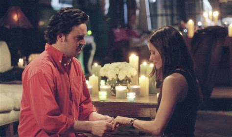 matthew perry unable to get over love for friends co star courteney cox celebrity news