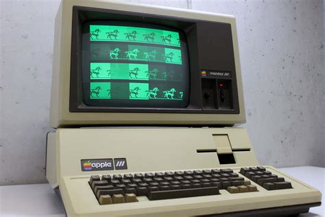 Today In Apple History Apple Introduces The Doomed Apple Iii Cult Of Mac