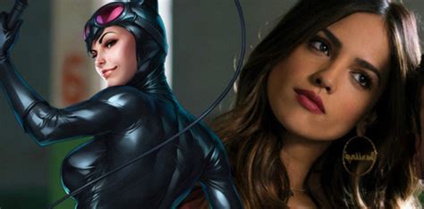 Eiza González Vuelve A Sonar Para Ser Catwoman En Gotham City Sirens