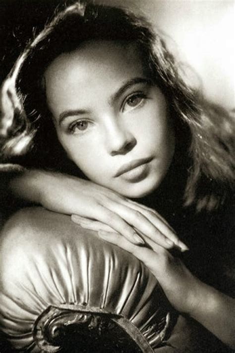 Beautiful Black And White Portraits Of Leslie Caron From The 1950s 60s