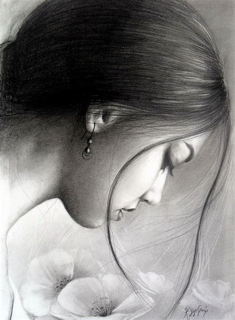 25 Beautiful And Realistic Charcoal Drawings For Your Inspiration Charcoal Drawing Realistic