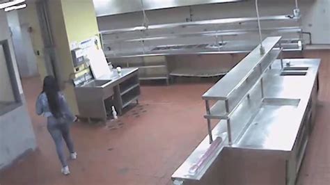 video shows 19 year old chicago woman wandering hotel prior to freezer death