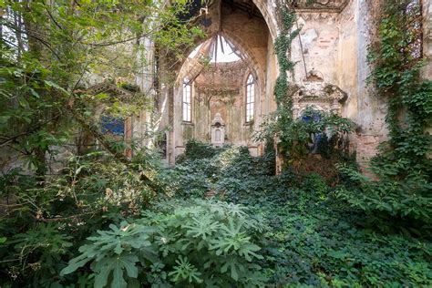 Abandoned Church In Italy Overtaken By Plants Urbanexploration