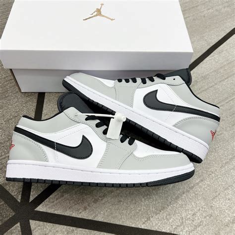 Giày Nike Air Jordan 1 Low Paris Rep 11 Xám Sneaker Giày Sneaker