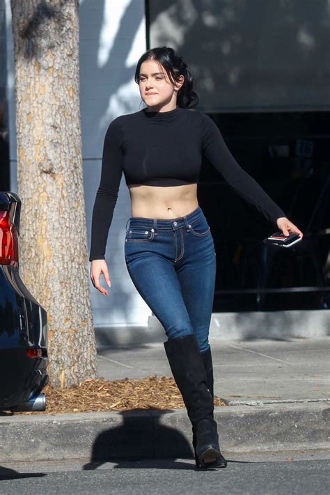 Ariel Winter Bares Her Midriff In A Black Crop Top And Jeans During A
