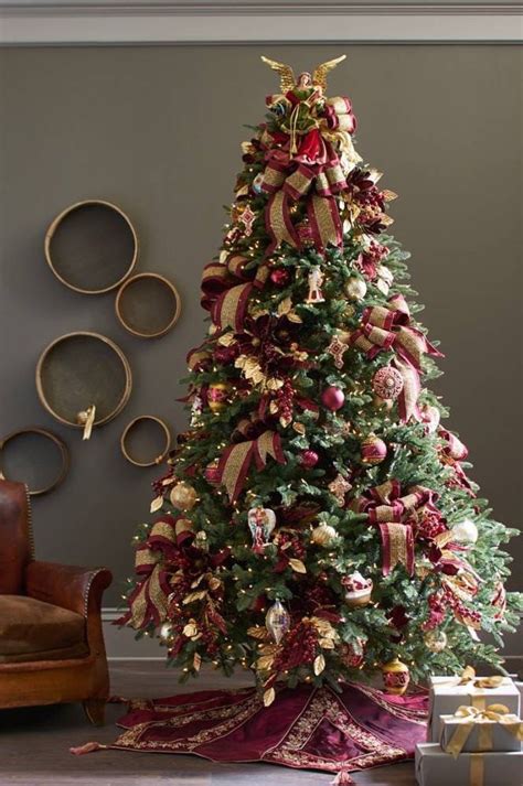 30 Gorgeous Christmas Tree Decoration Idea You Should Try This Year