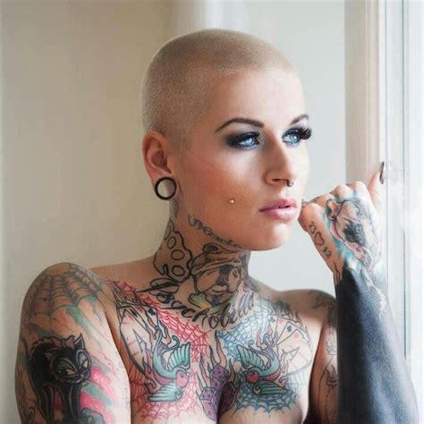 Buzz Cut Hairstyles Cool Hairstyles Haircuts Tattoos For Women